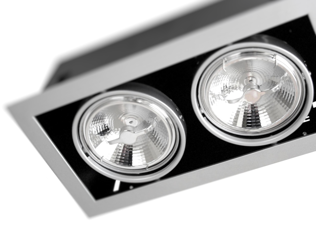 Светодиодные потолочные карданные светильники серии PEGASUS LED 2x с двумя светодиодными лампами с зеркальным отражателем. Светодиодные лампы установлены на карданный подвес для регулирования направления светового потока.